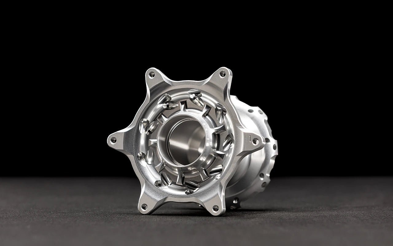 STARK VARG EX Front Wheel Hub