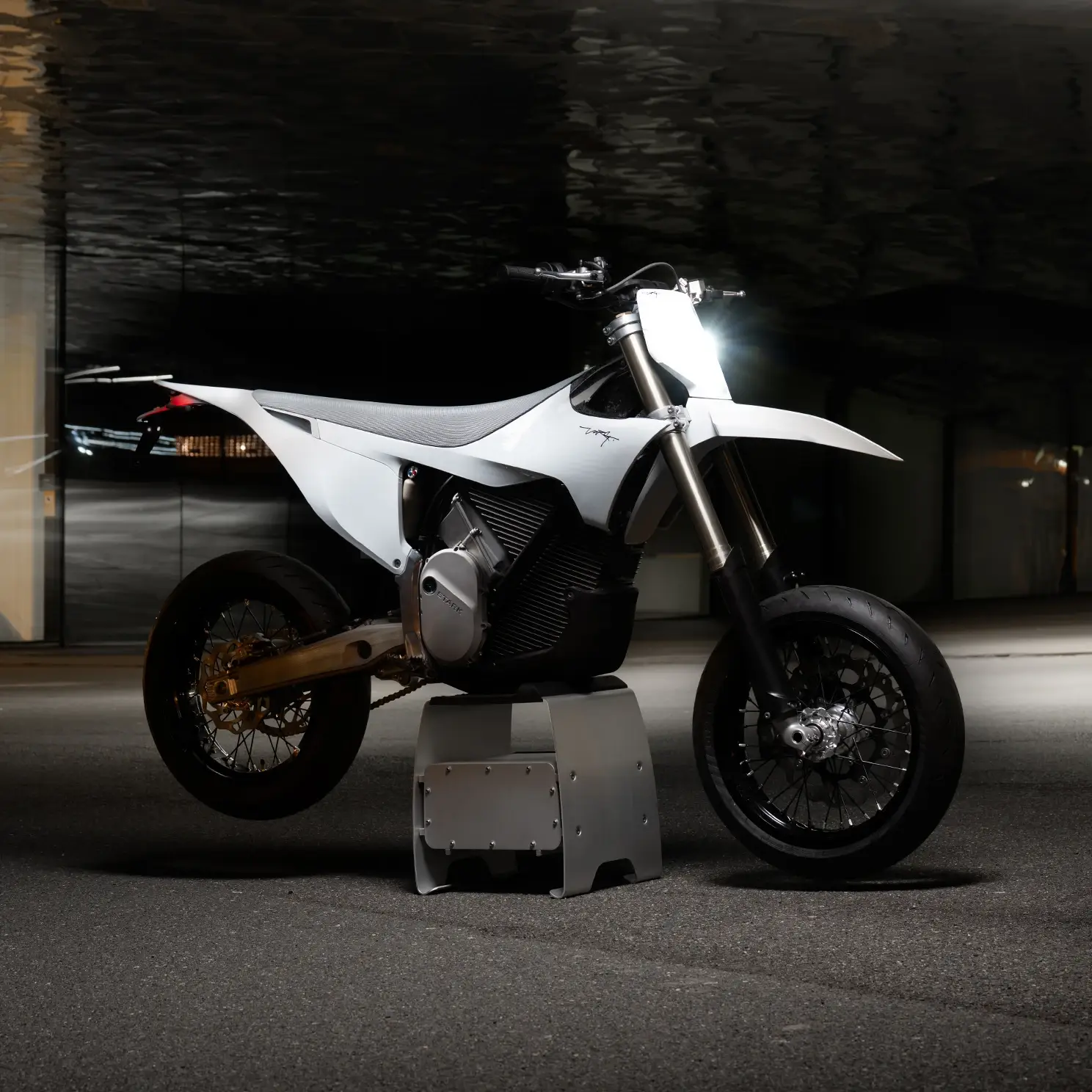 Stark VARG EX Alpha 80HP Elektro Motocross Bike Weiss